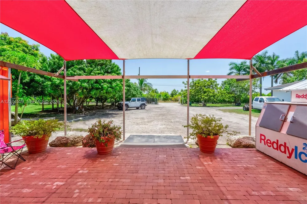 19651 SW 168th St Miami, FL 33187
