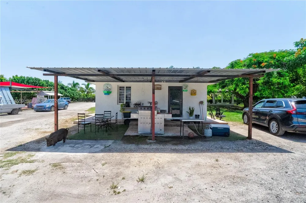 19651 SW 168th St Miami, FL 33187