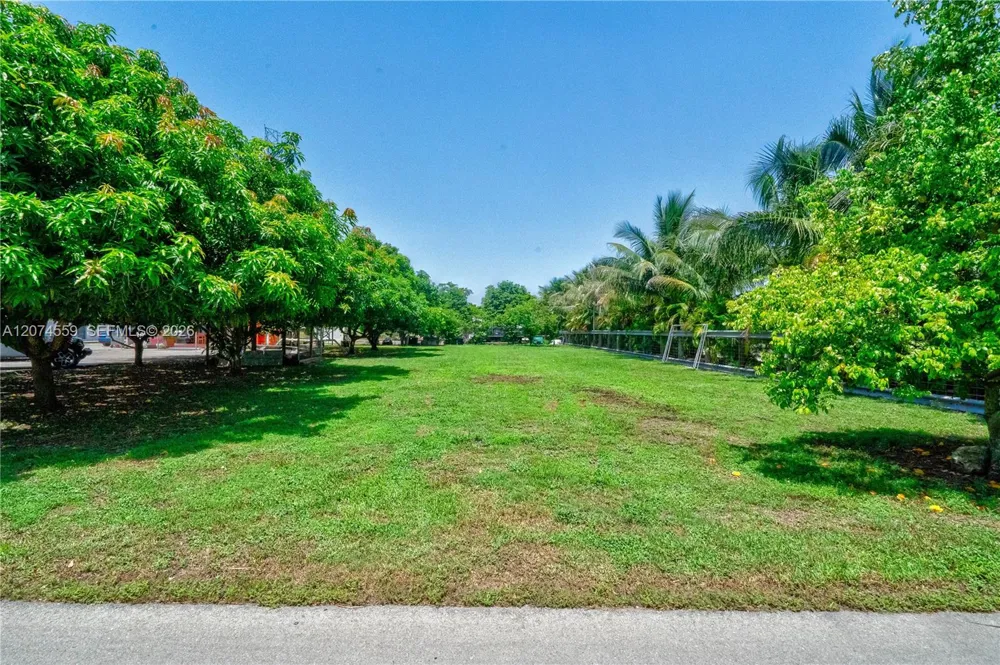 19651 SW 168th St Miami, FL 33187