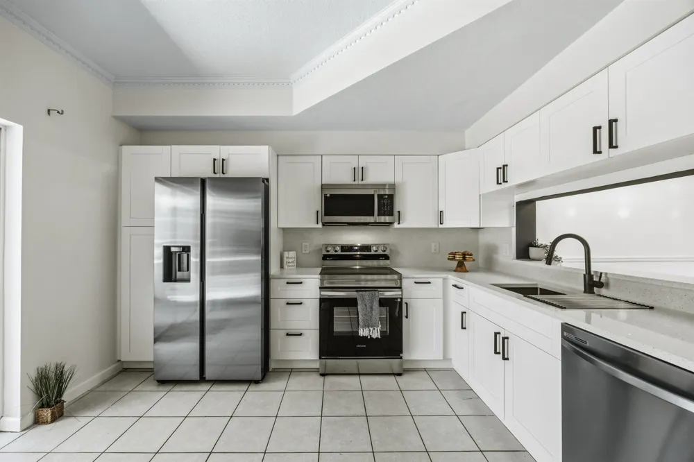 9872 NW 56th Place Coral Springs, FL 33076