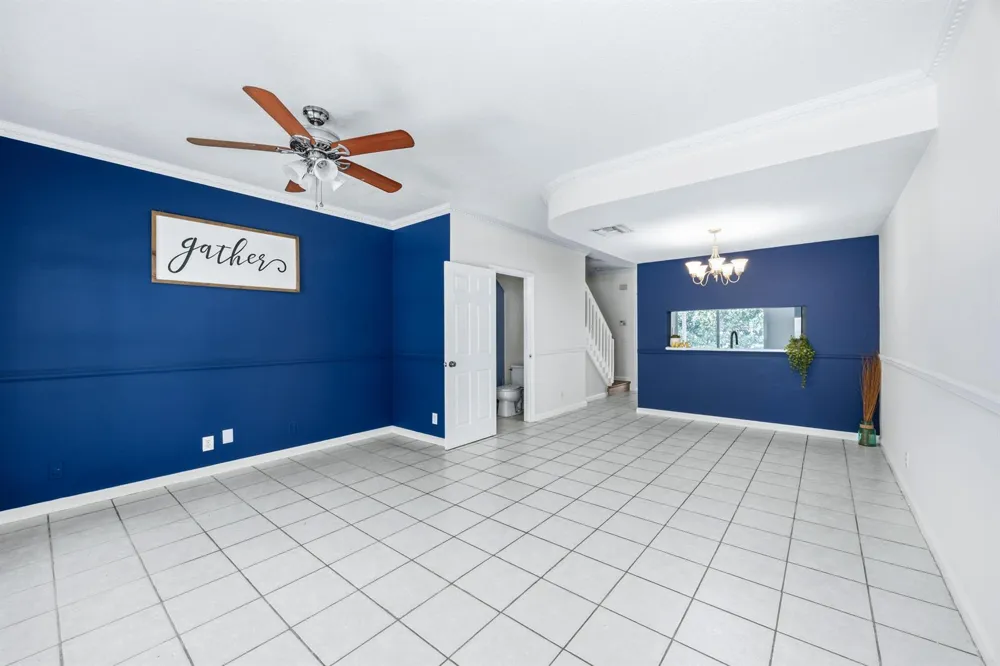 9872 NW 56th Place Coral Springs, FL 33076