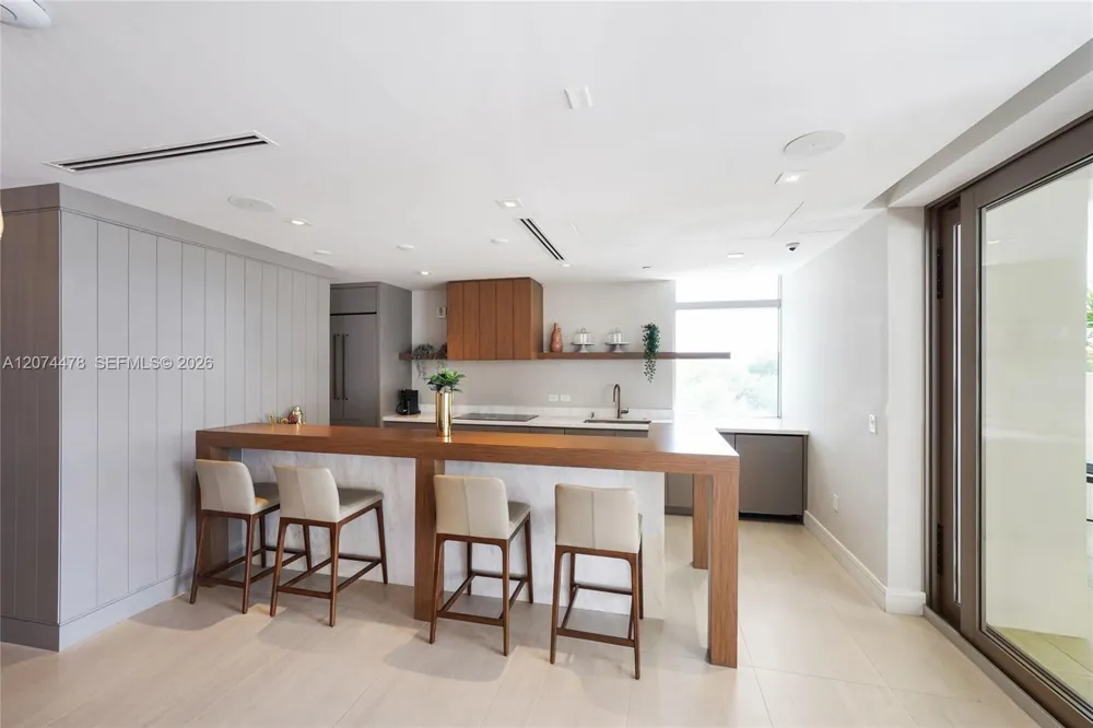 515 Valencia Ave #601 Coral Gables, FL 33134