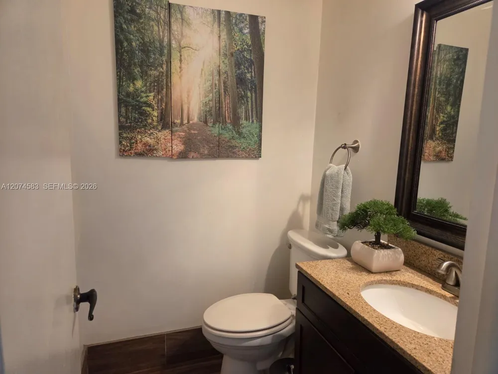 6745 NW 169th St #14F Hialeah, FL 33015