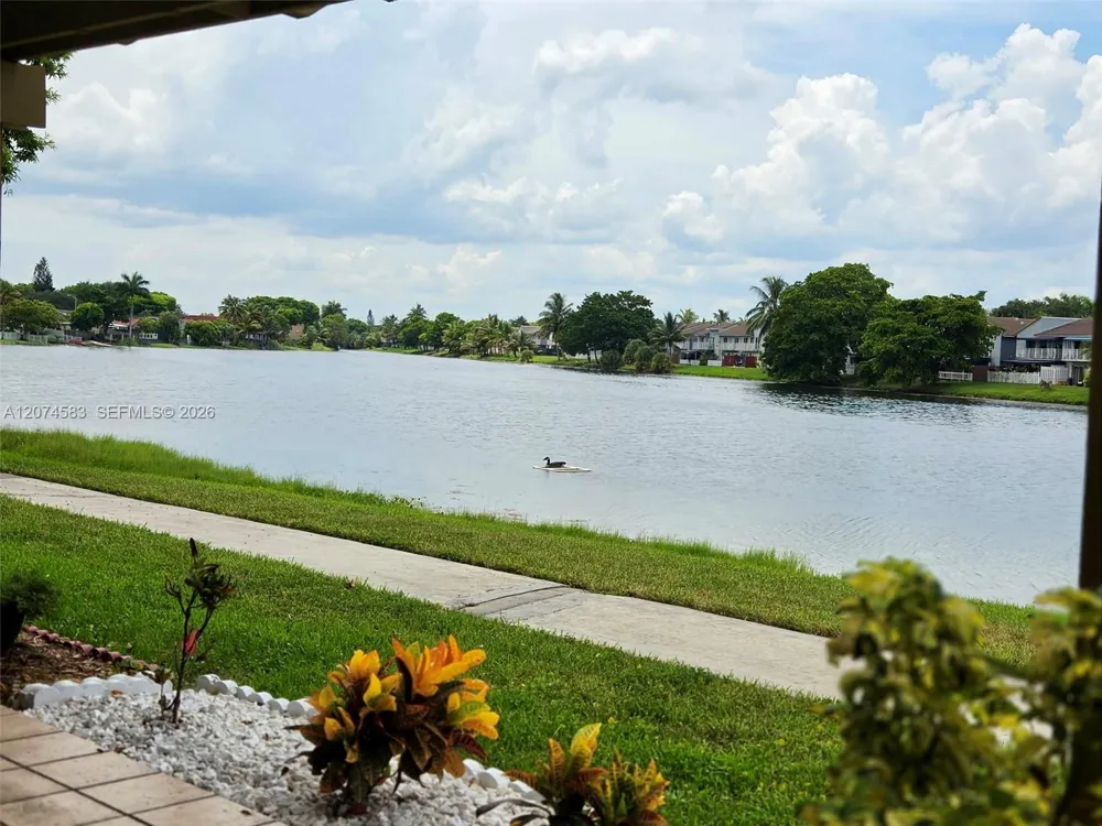 6745 NW 169th St #14F Hialeah, FL 33015
