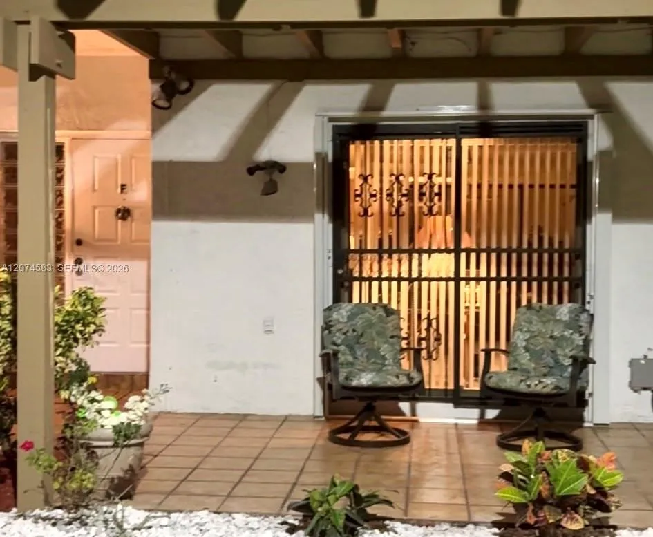 6745 NW 169th St #14F Hialeah, FL 33015