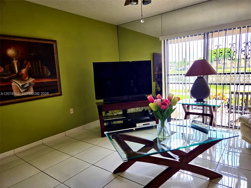 6745 NW 169th St #14F Hialeah, FL 33015