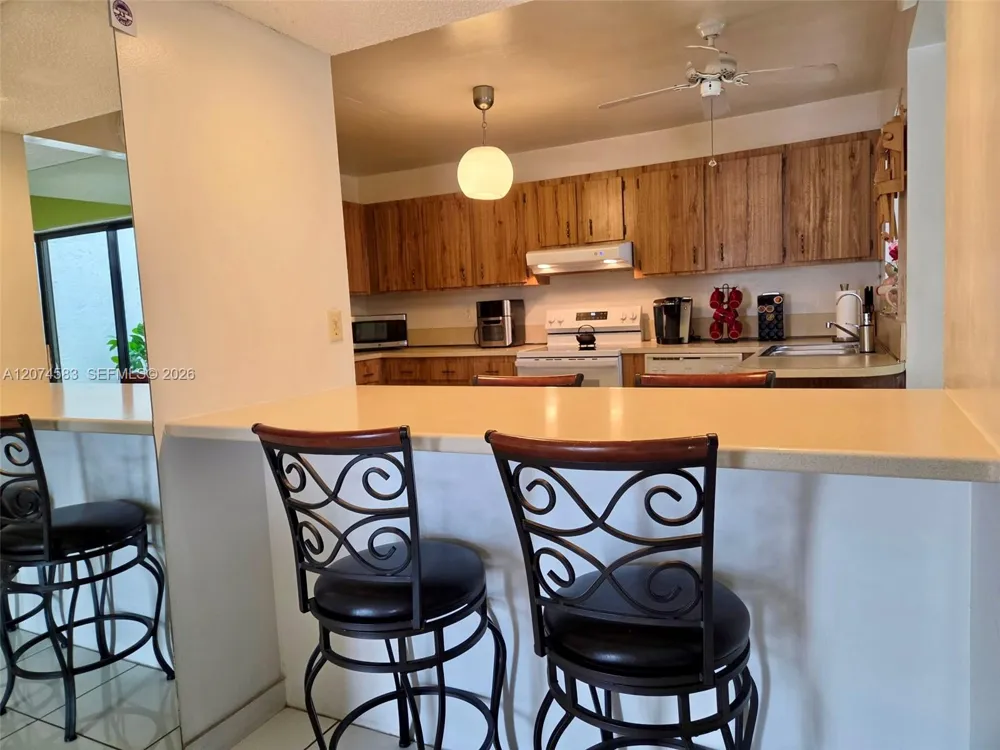 6745 NW 169th St #14F Hialeah, FL 33015