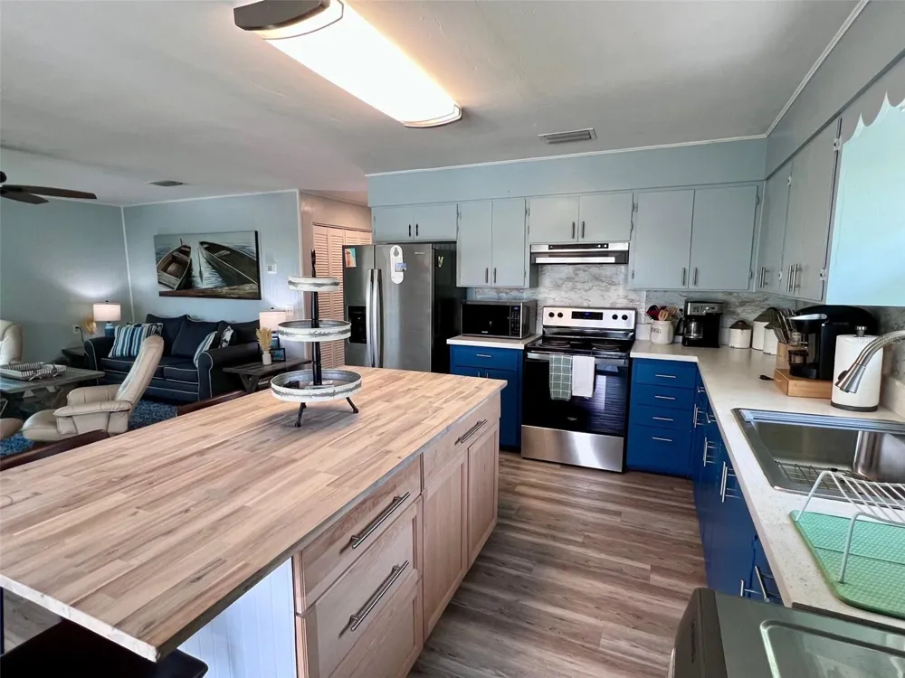 8142 LITTLE GASPARILLA ISLAND Placida, FL 33946