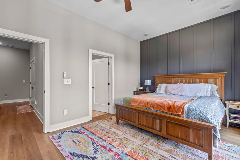 725 Burnside Place #33 Chattanooga, TN 37408