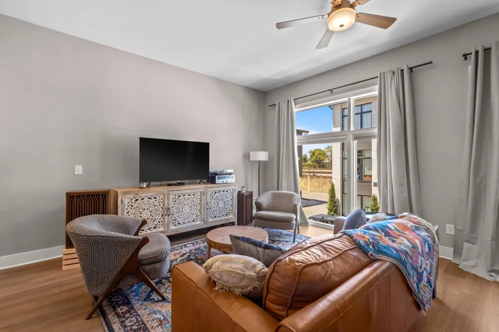 725 Burnside Place #33 Chattanooga, TN 37408