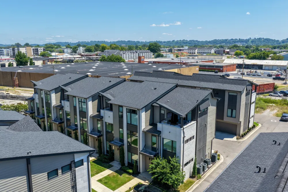 725 Burnside Place #33 Chattanooga, TN 37408