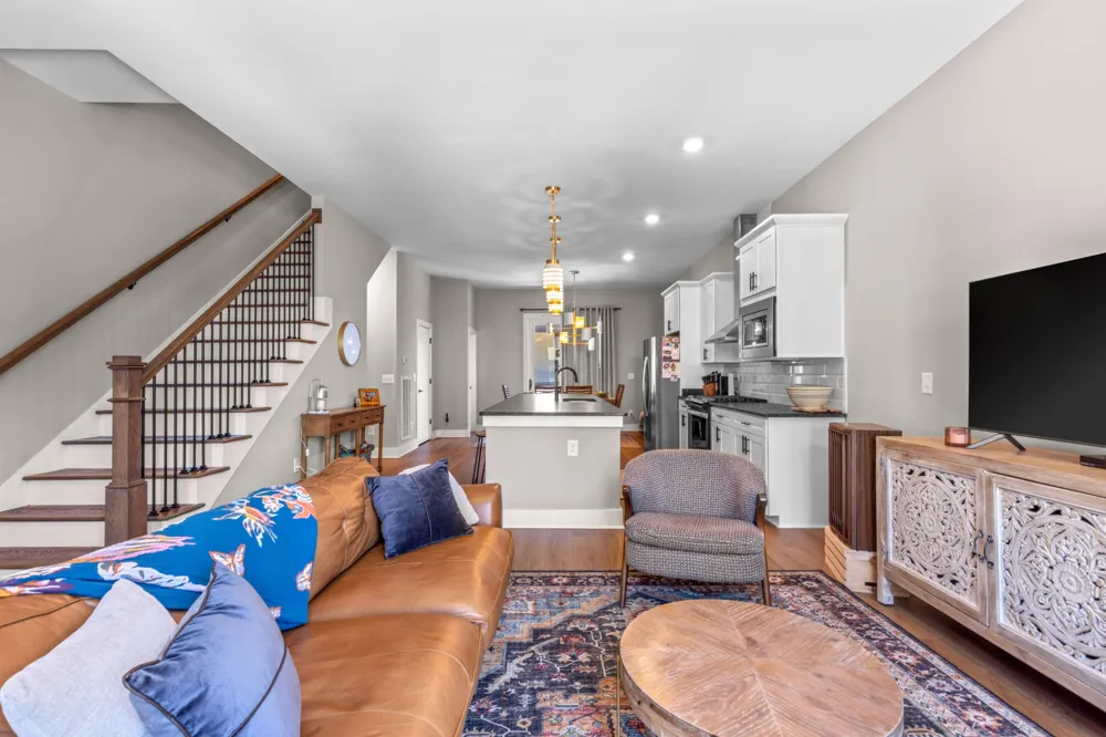 725 Burnside Place #33 Chattanooga, TN 37408