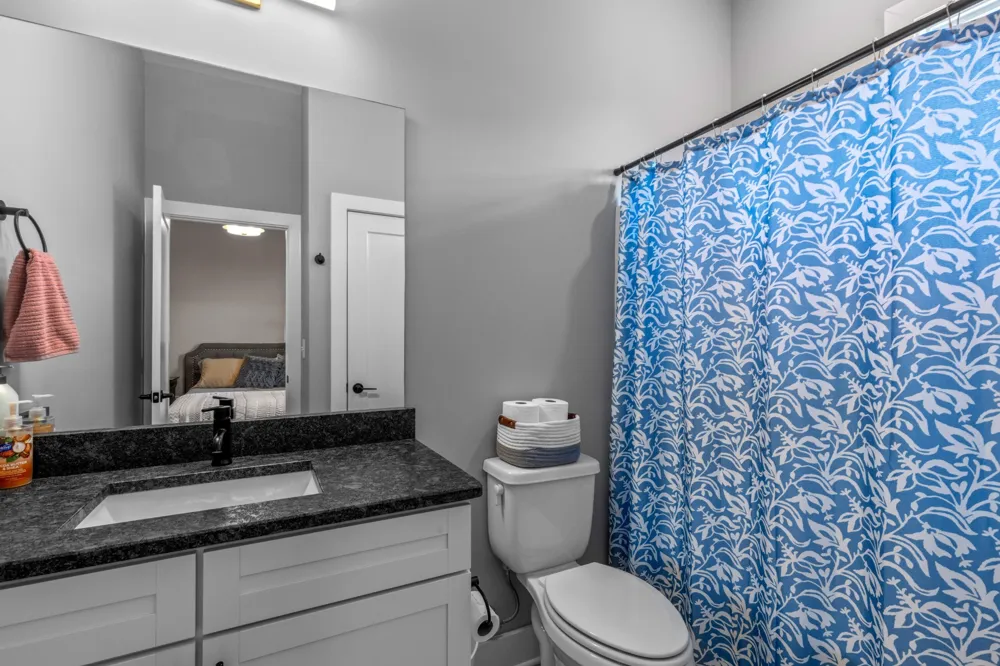 725 Burnside Place #33 Chattanooga, TN 37408