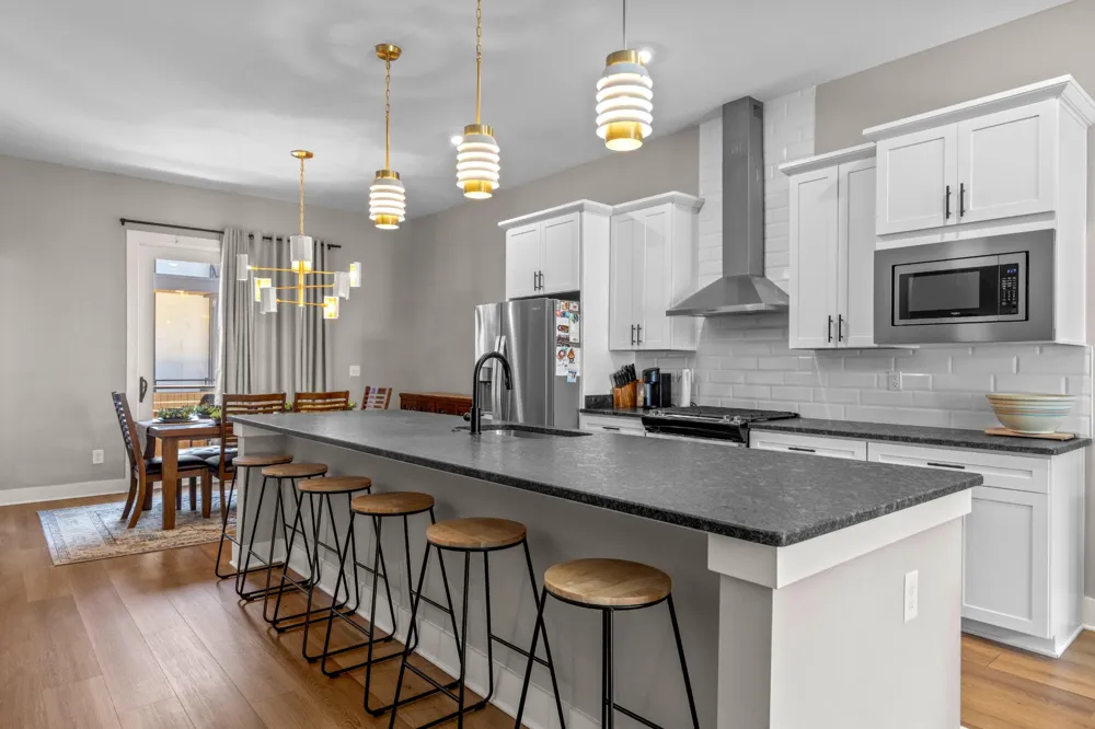 725 Burnside Place #33 Chattanooga, TN 37408
