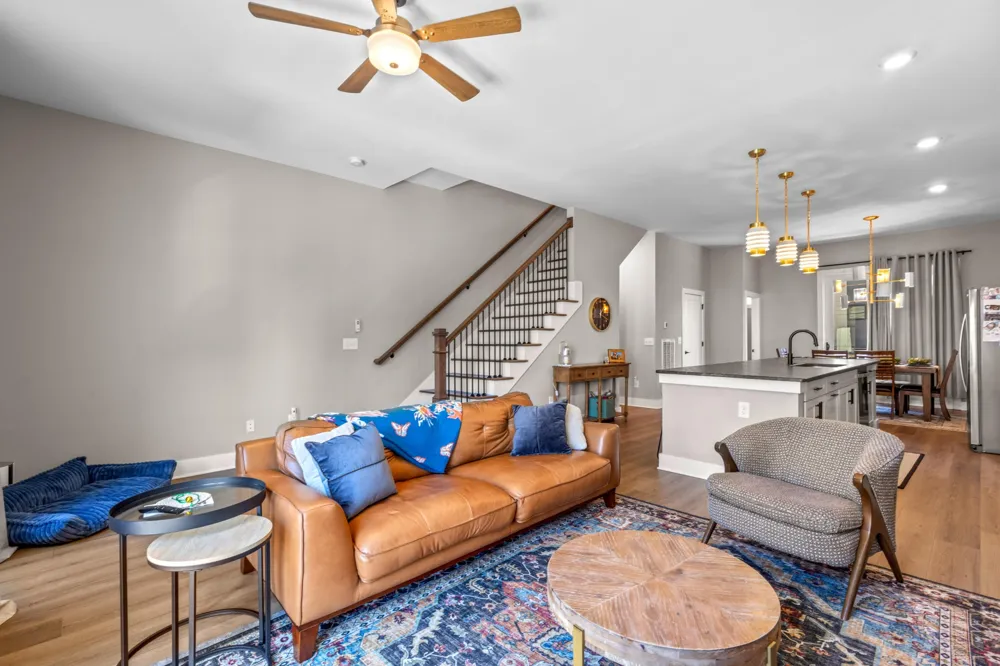 725 Burnside Place #33 Chattanooga, TN 37408