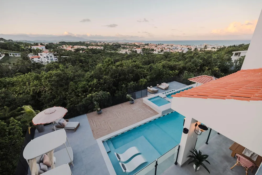 13-14 PORT ROAD Humacao, PR 00791