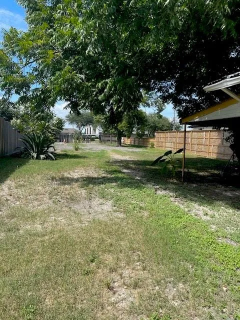 408 Vista Road Pasadena, TX 77504