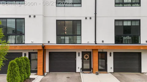 533 E Harrison Avenue #9
