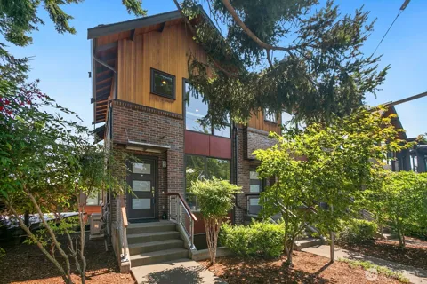 6542 32nd Avenue NE #A