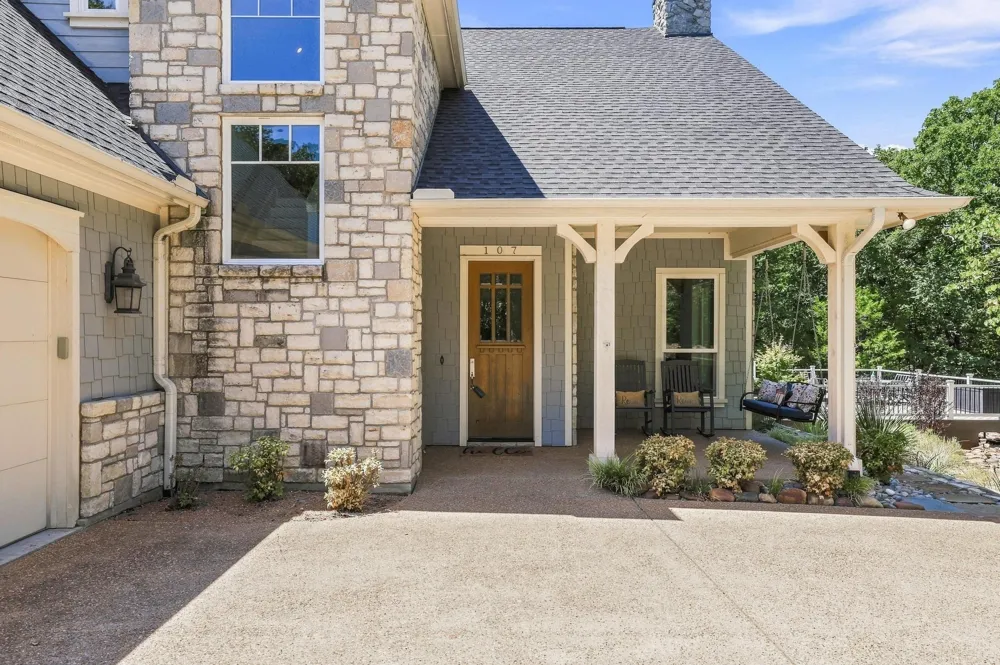 107 Memorial Street Gordonville, TX 76245