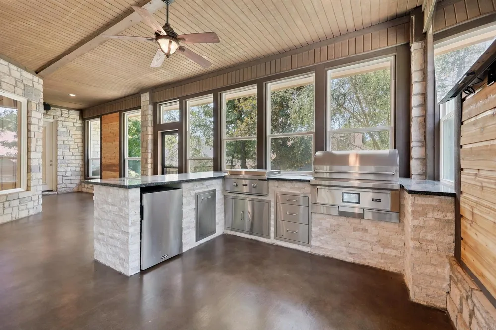 107 Memorial Street Gordonville, TX 76245