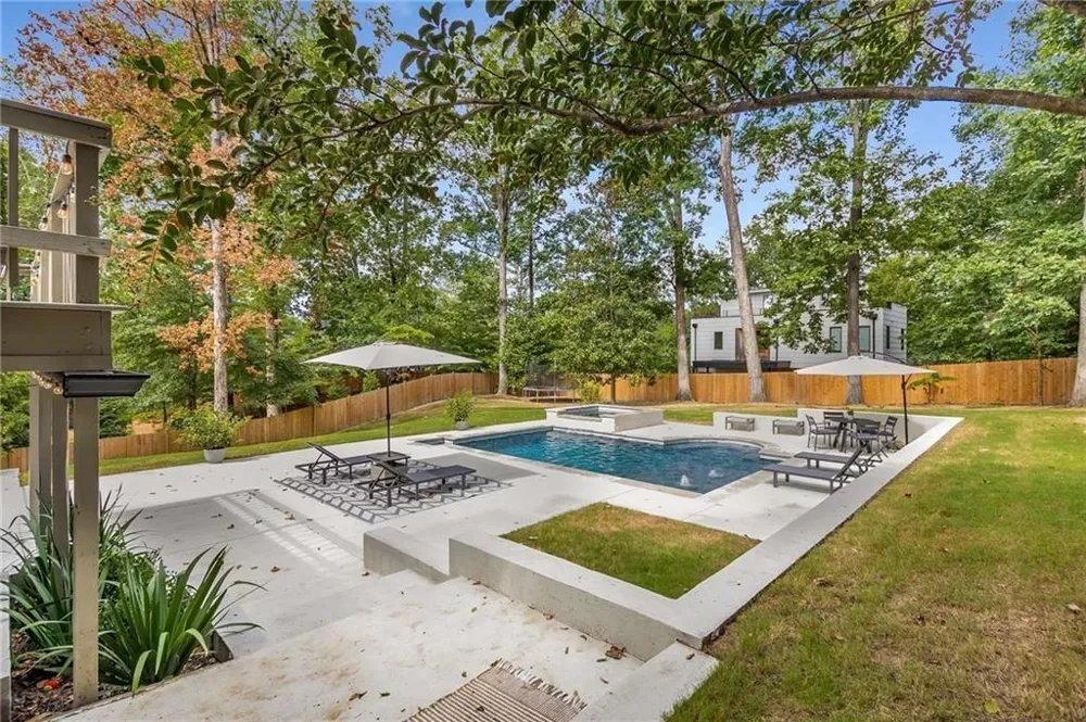 2522 Wawona Drive NE Brookhaven, GA 30319