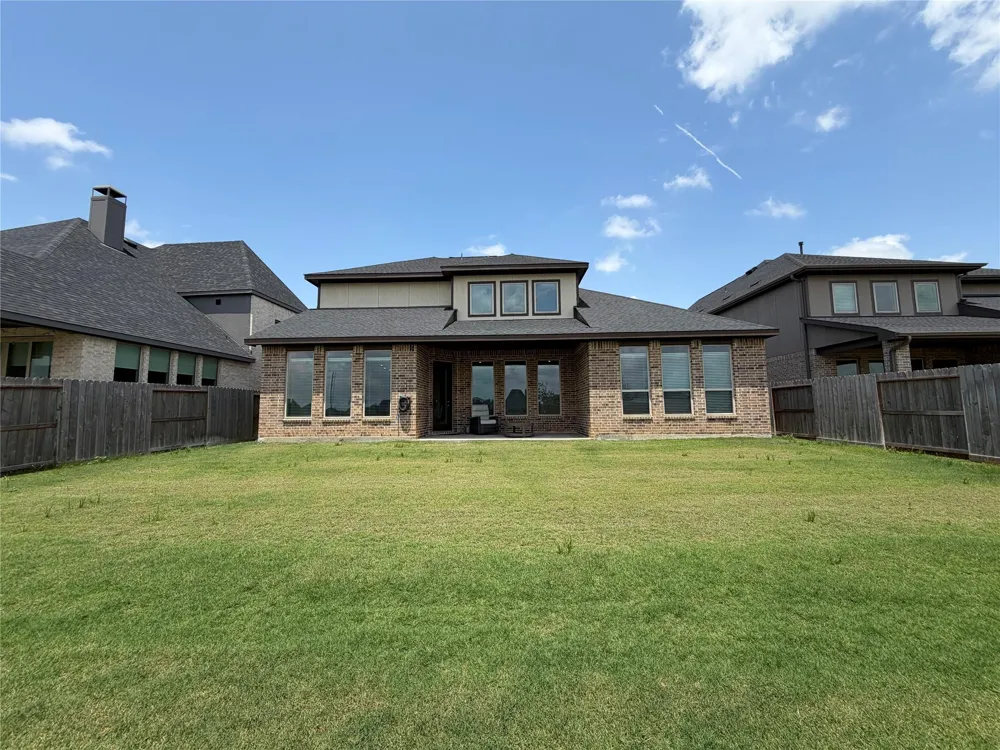 31303 Granary Hollow Drive Fulshear, TX 77441