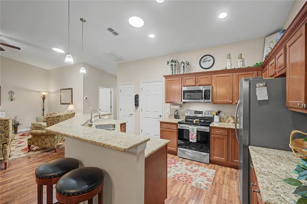6783 BASSWOOD CIRCLE Zephyrhills, FL 33542