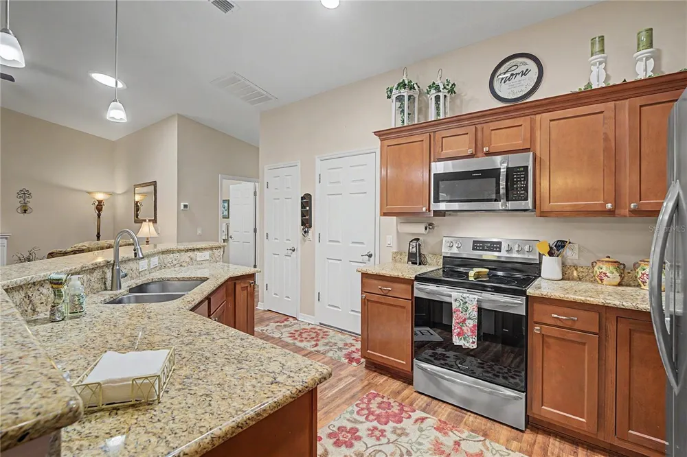 6783 BASSWOOD CIRCLE Zephyrhills, FL 33542