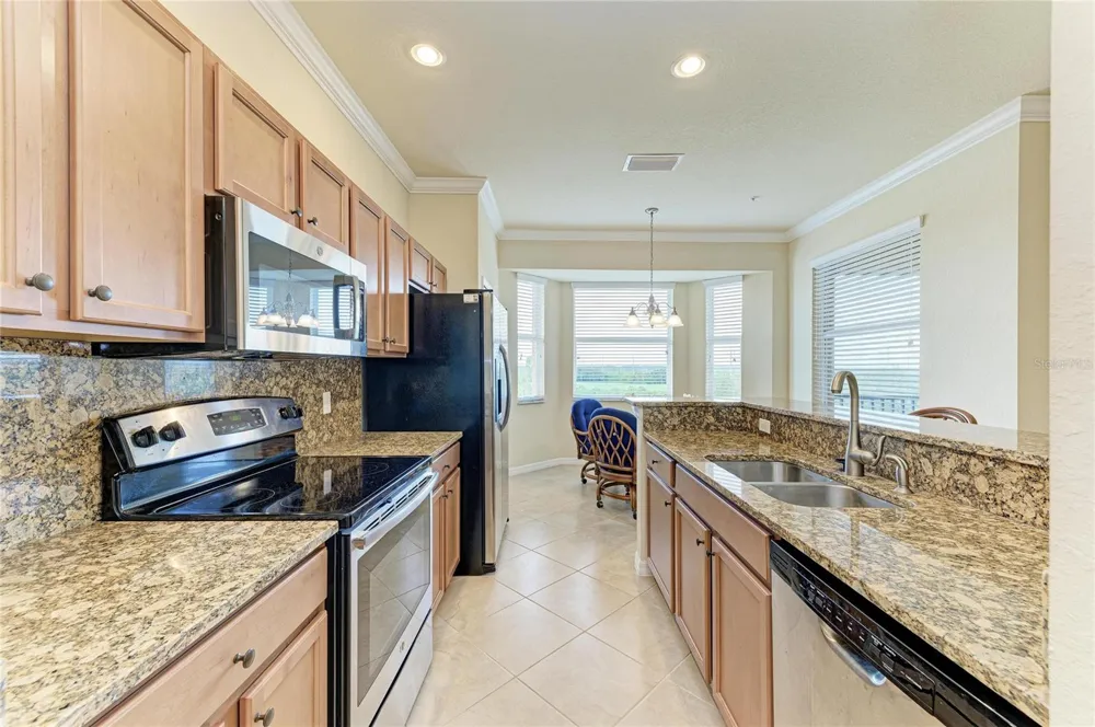8403 GRAND ESTUARY TRAIL #405 Bradenton, FL 34212