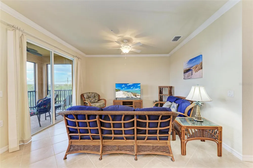 8403 GRAND ESTUARY TRAIL #405 Bradenton, FL 34212