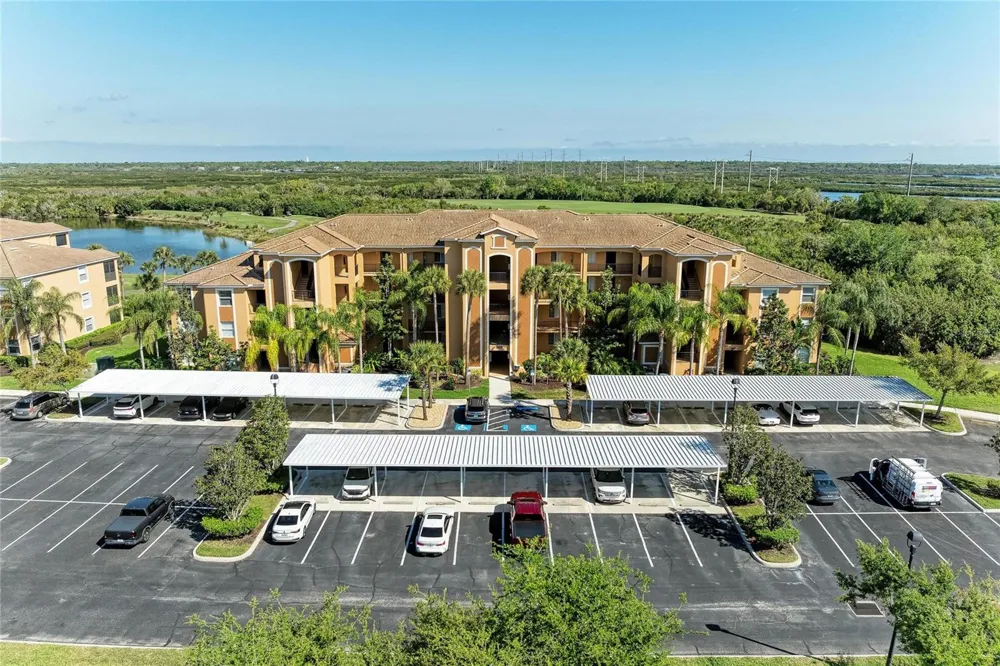 8403 GRAND ESTUARY TRAIL #405 Bradenton, FL 34212