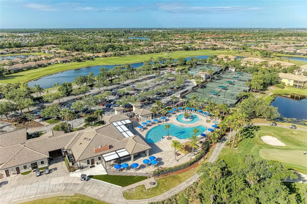 8403 GRAND ESTUARY TRAIL #405 Bradenton, FL 34212