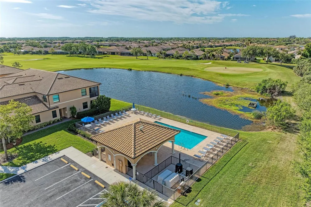 8403 GRAND ESTUARY TRAIL #405 Bradenton, FL 34212