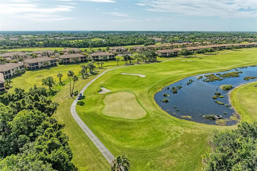 8403 GRAND ESTUARY TRAIL #405 Bradenton, FL 34212