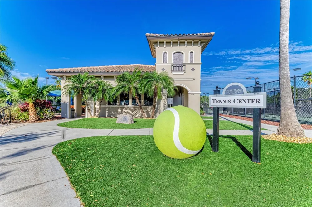 8403 GRAND ESTUARY TRAIL #405 Bradenton, FL 34212
