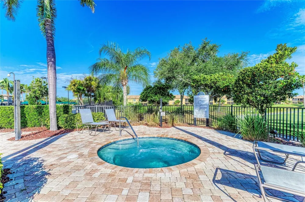 8403 GRAND ESTUARY TRAIL #405 Bradenton, FL 34212