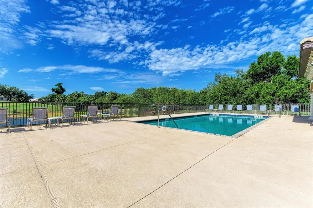 8403 GRAND ESTUARY TRAIL #405 Bradenton, FL 34212