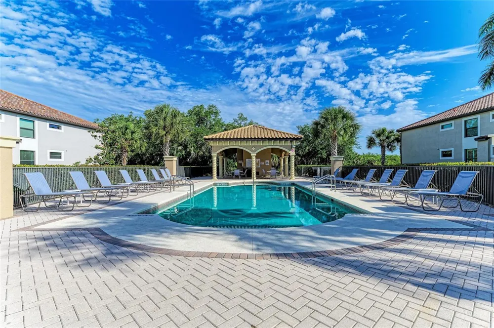 8403 GRAND ESTUARY TRAIL #405 Bradenton, FL 34212