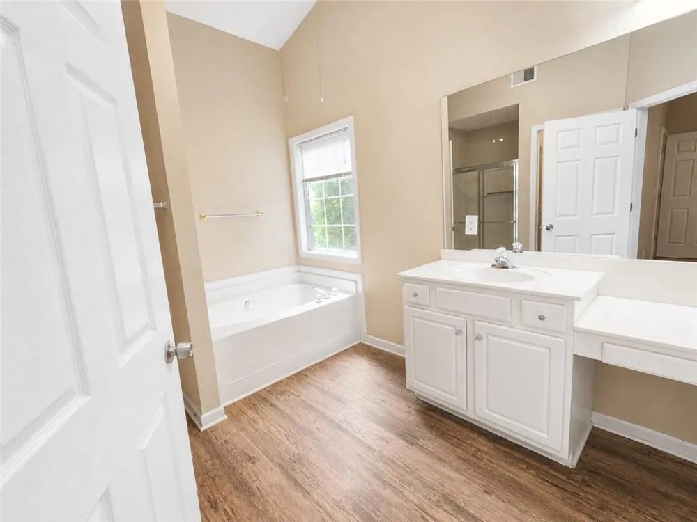 3418 Washington Cmns Kennesaw, GA 30144