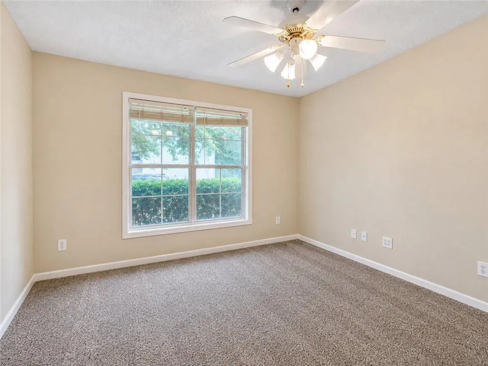 3418 Washington Cmns Kennesaw, GA 30144