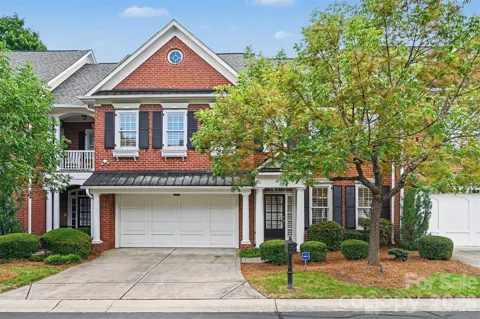 7526 Bluestar Lane