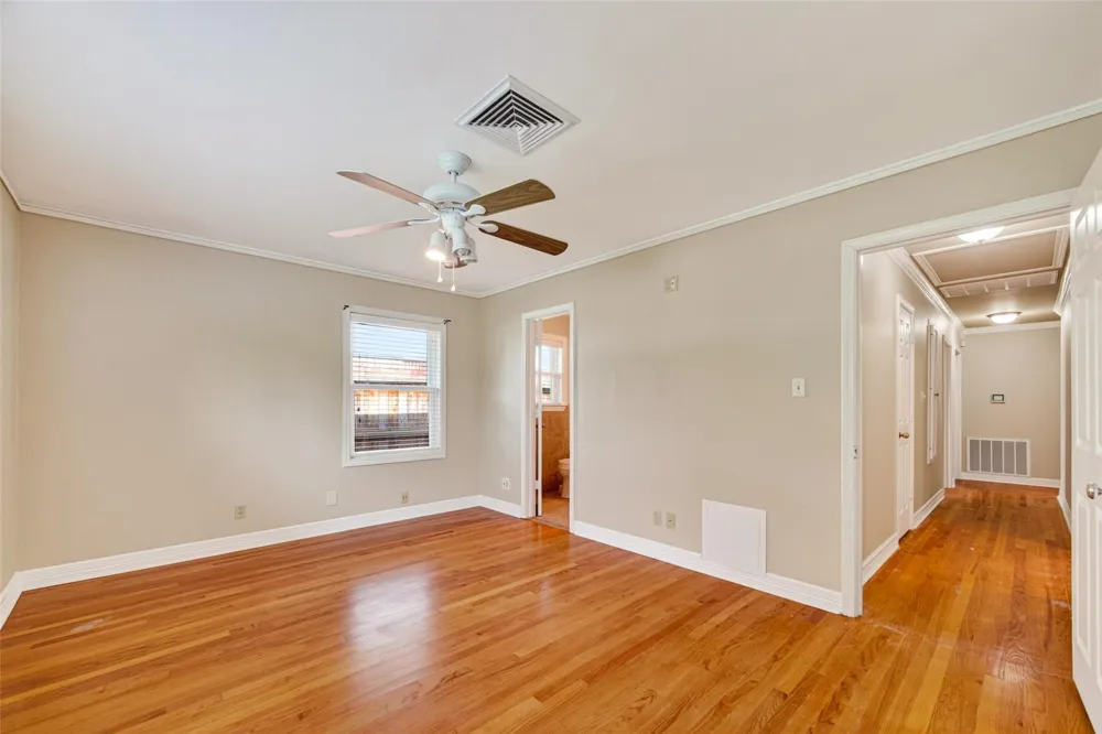 5411 Spellman Road Houston, TX 77096