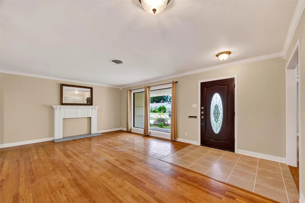 5411 Spellman Road Houston, TX 77096