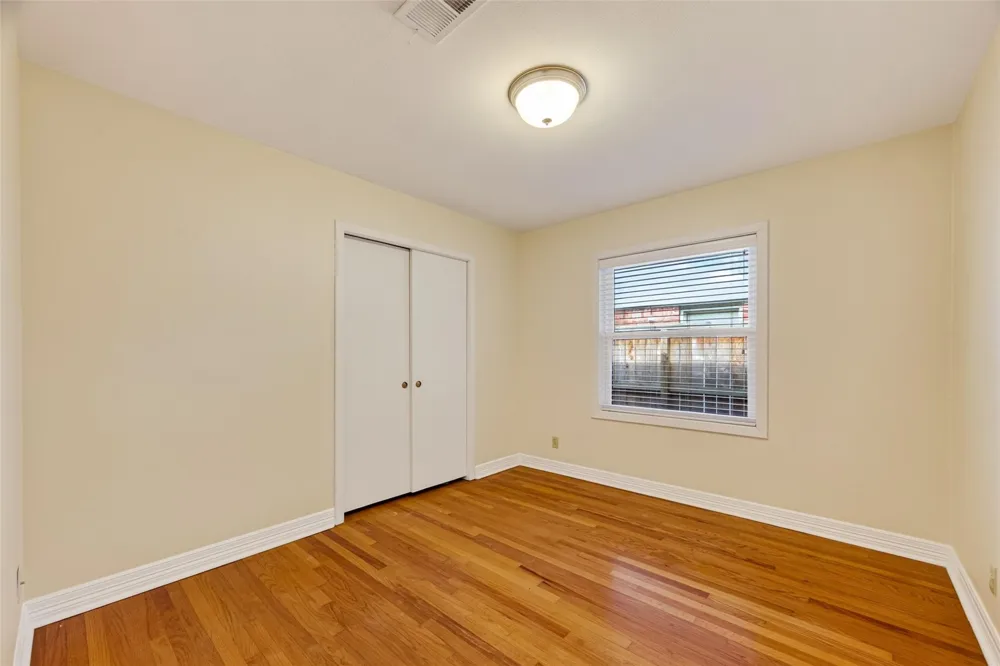 5411 Spellman Road Houston, TX 77096