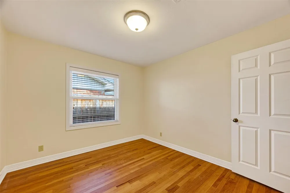 5411 Spellman Road Houston, TX 77096