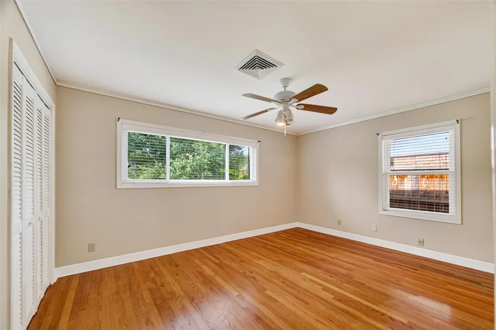 5411 Spellman Road Houston, TX 77096