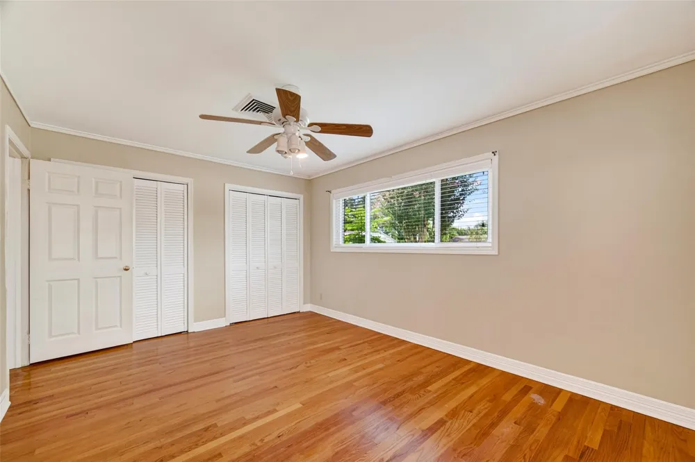 5411 Spellman Road Houston, TX 77096