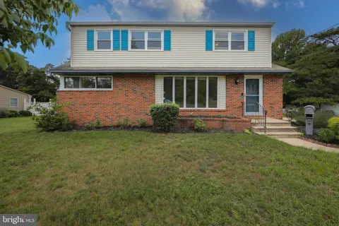 6 SUNSET DRIVE