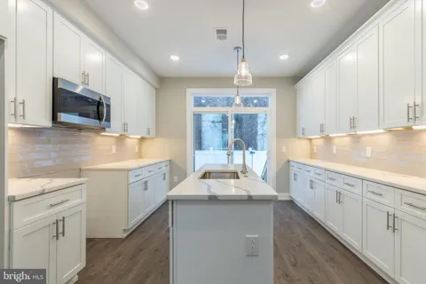 143 W HUNTINGDON STREET #1